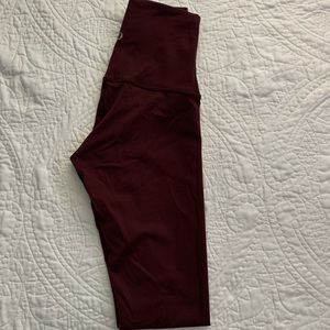 Lululemon Wunder Under 28”